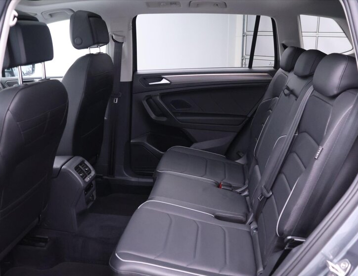 Volkswagen Tiguan Allspace SUV / Terénní 2,0 l 140 kw