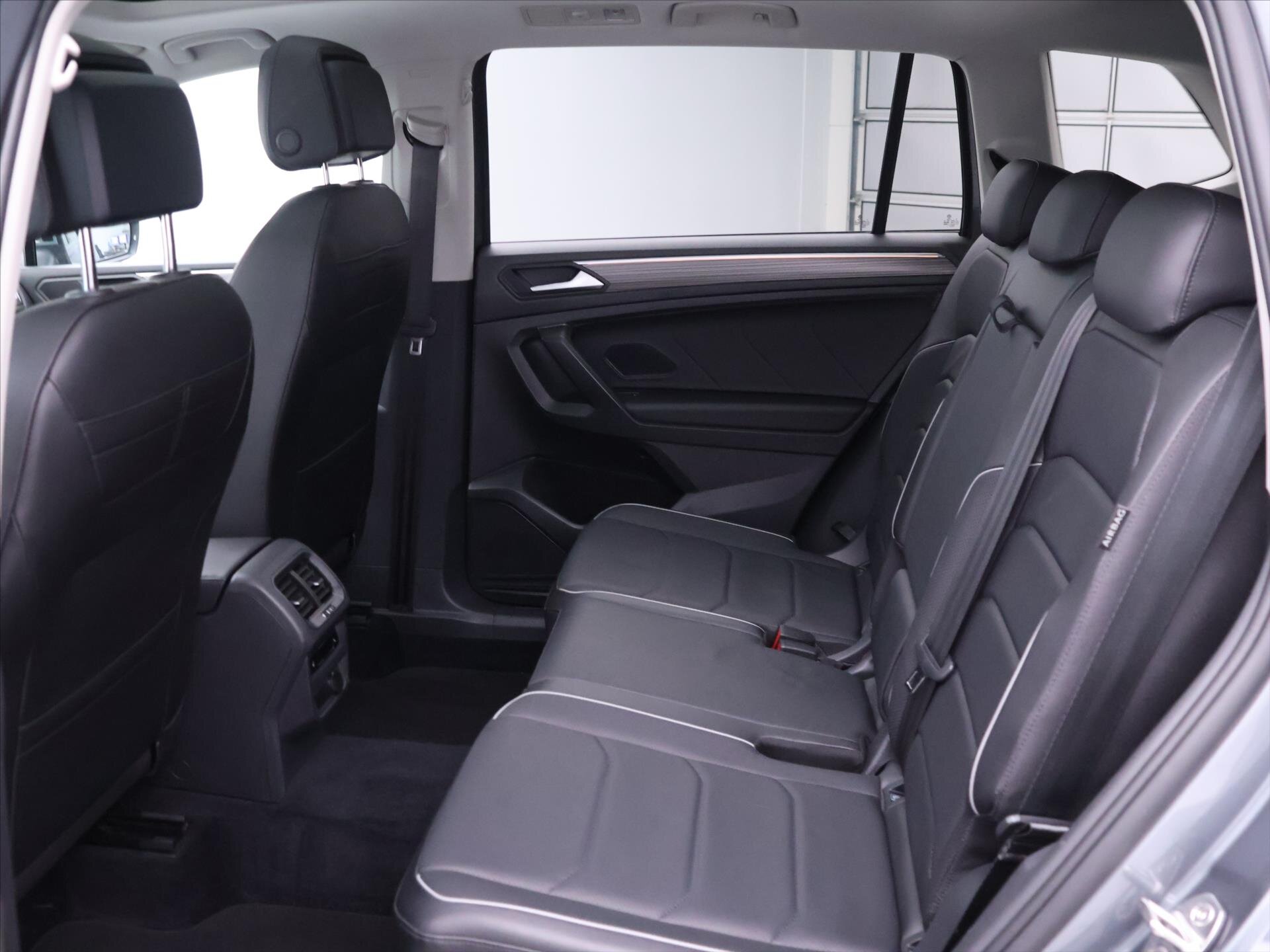 Volkswagen Tiguan Allspace SUV / Terénní 2,0 l 140 kw