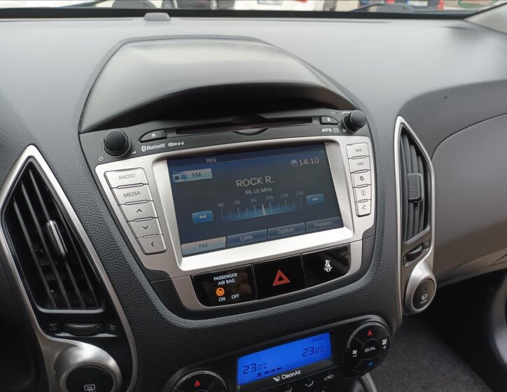 Hyundai ix35 SUV / Terénní 2,0 l 100 kw