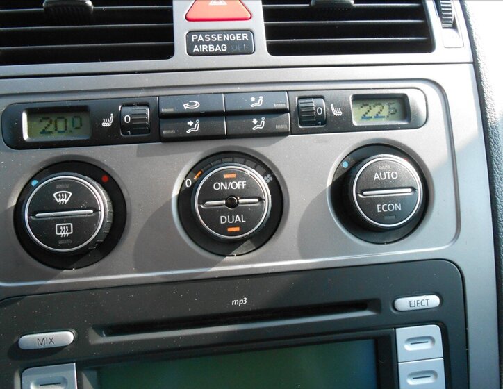 Volkswagen Touran Kombi 2,0 l 103 kw