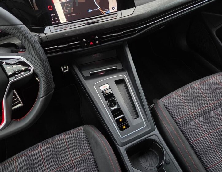 Volkswagen Golf Hatchback 2,0 l 180 kw