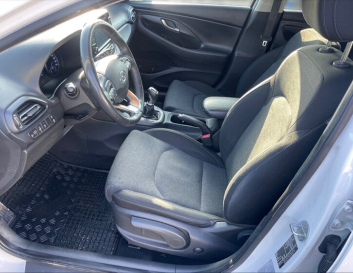 Hyundai i30 Kombi 998,0 88 kw