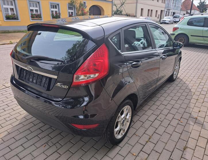 Ford Fiesta 11