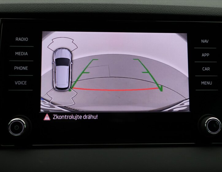 Škoda Karoq SUV 1,5 l 110 kw