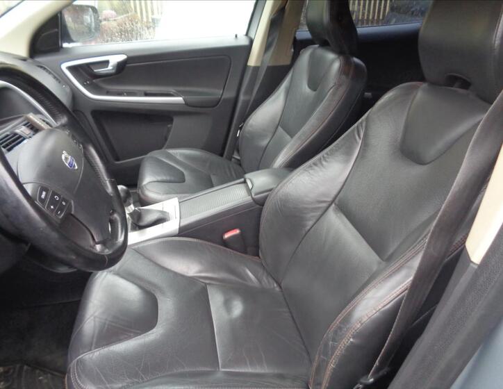 Volvo XC60 9