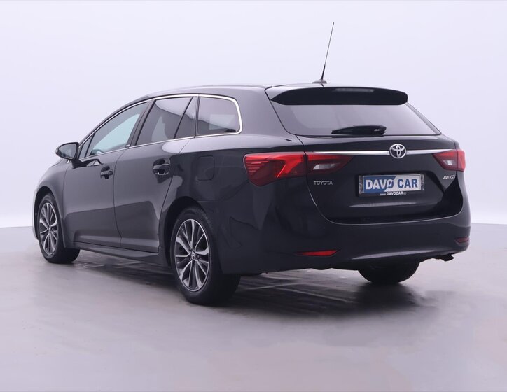 Toyota Avensis Kombi 2,0 l 105 kw