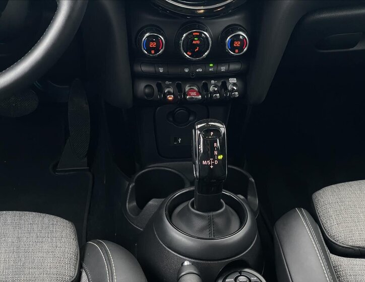 Mini Cooper Hatchback 1,5 l 100 kw