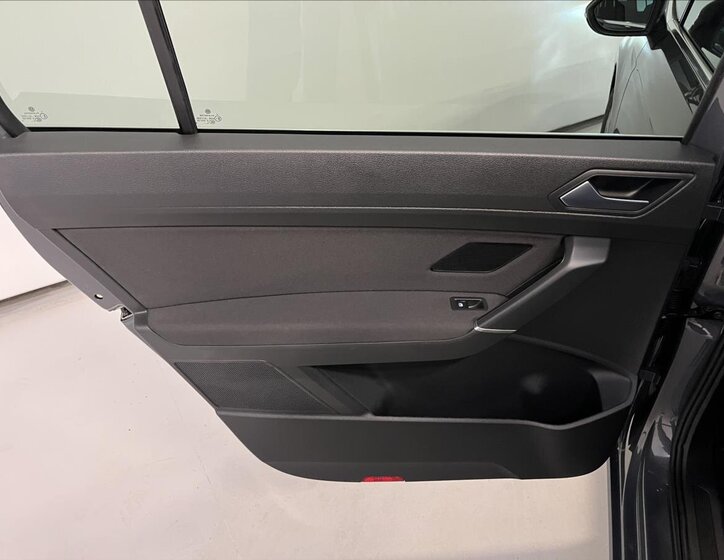 Volkswagen Touran 28