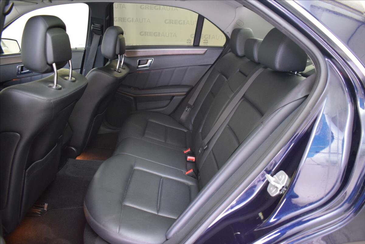 Mercedes-Benz Třídy E Sedan / Limuzína 3,0 l 170 kw