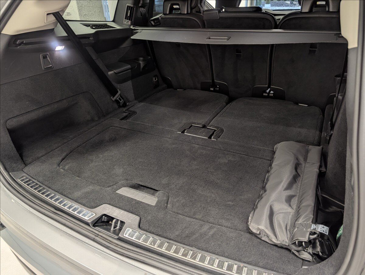 Volvo XC90 Ostatní 2,0 l 335 kw