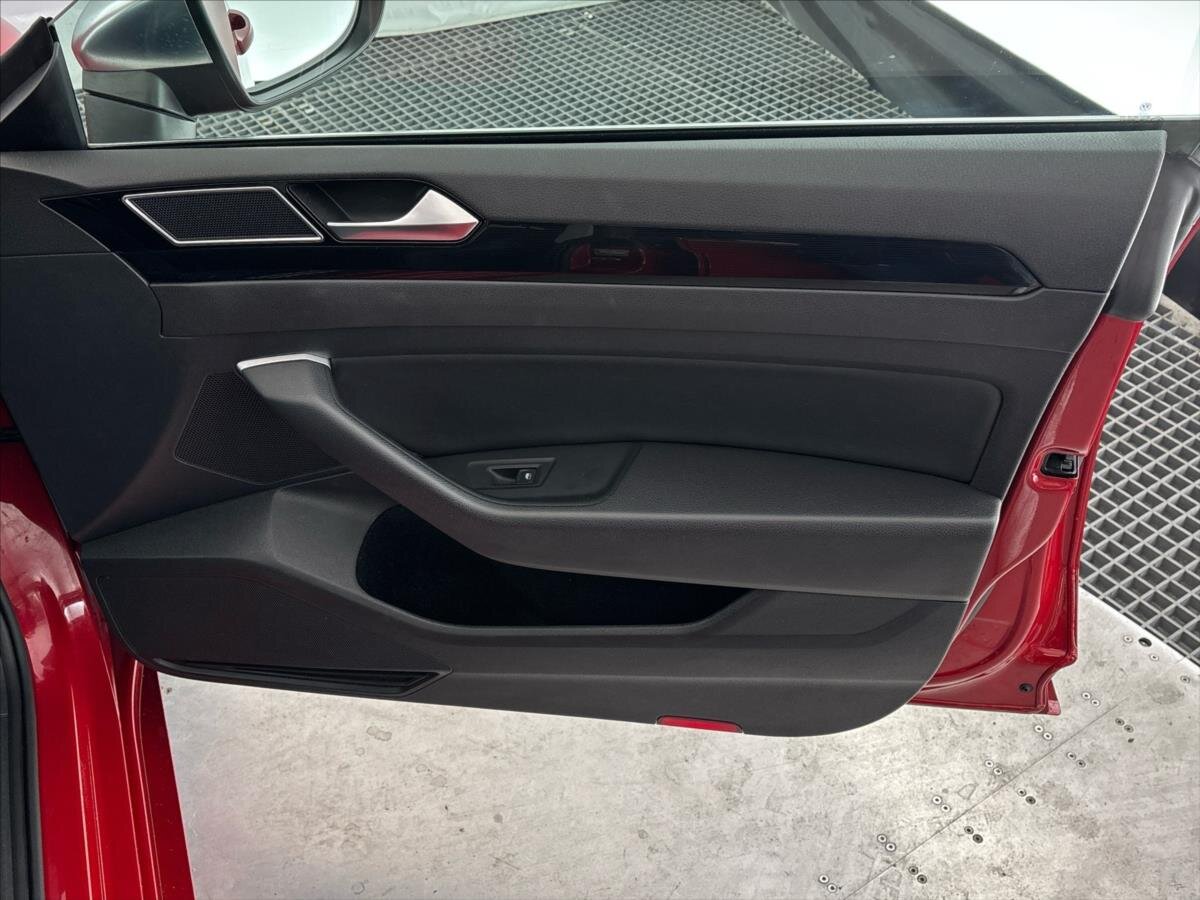 Volkswagen Arteon Liftback 2,0 l 110 kw