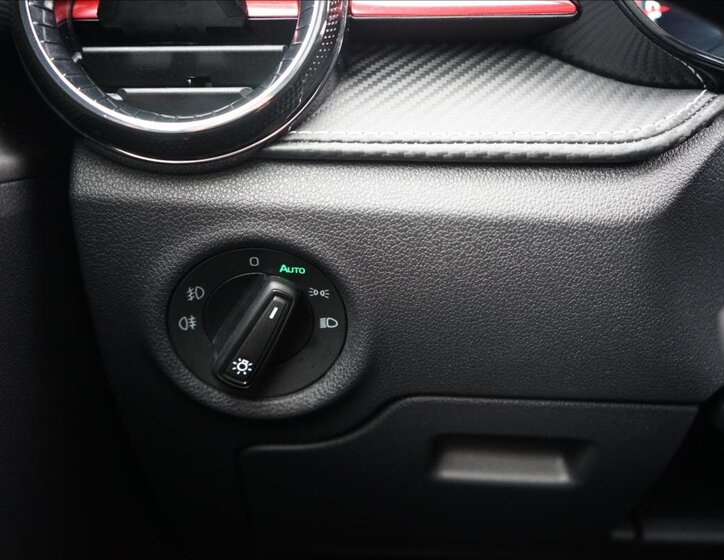 Škoda Fabia Hatchback 999,0 85 kw