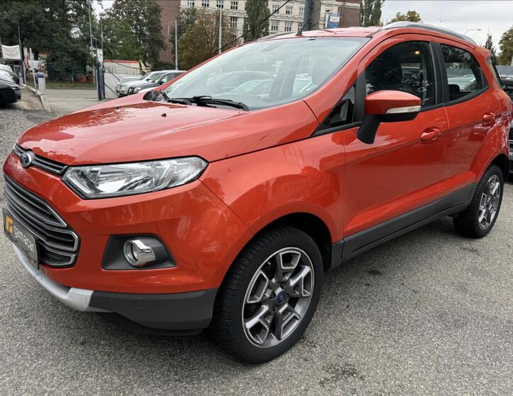 Ford EcoSport 4