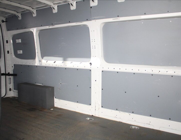 Volkswagen Crafter Skříň 2,0 l 103 kw