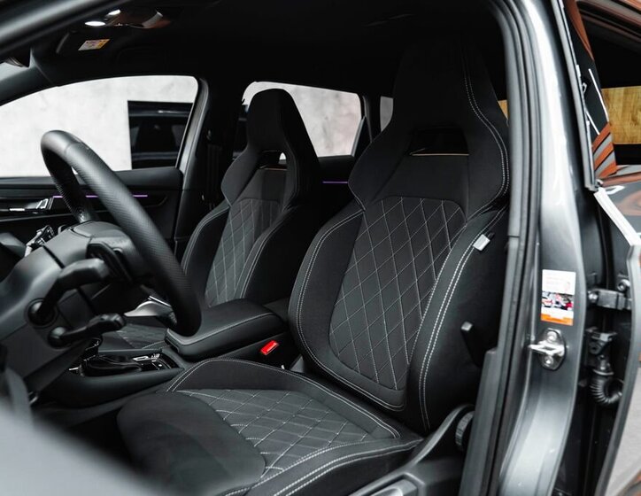 Škoda Karoq SUV / Terénní 1,5 l 110 kw