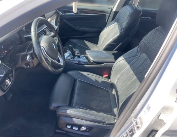 BMW Řada 5 Sedan / Limuzína 3,0 l 210 kw