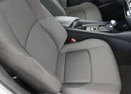 Toyota C-HR SUV / Terénní 1,8 l 72 kw