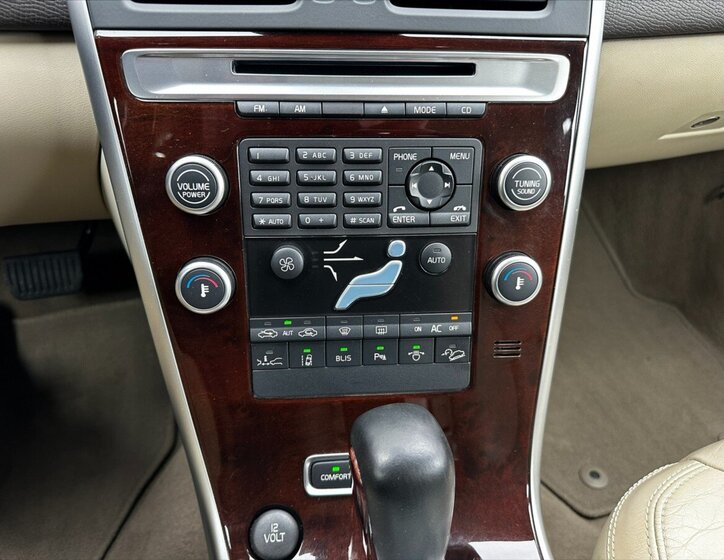 Volvo XC60 SUV / Terénní 2,4 l 136 kw