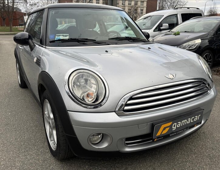 Mini Cooper Hatchback 1,6 l 88 kw