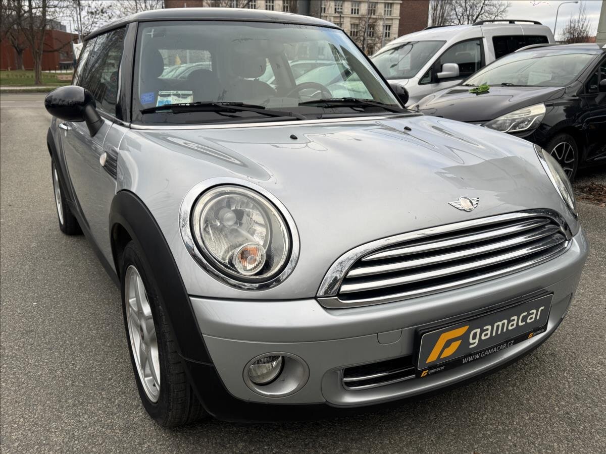 Mini Cooper Hatchback 1,6 l 88 kw