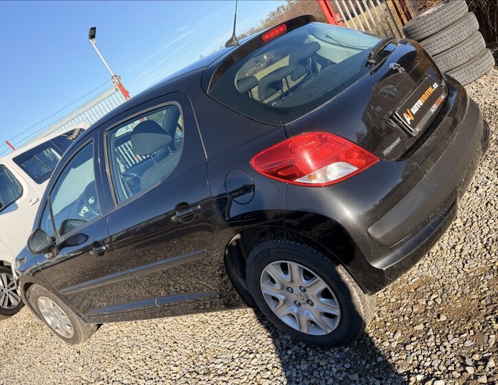 Peugeot 207 7