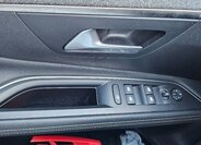 Peugeot 3008 SUV / Terénní 0,0 133 kw