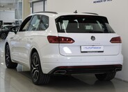 Volkswagen Touareg 3