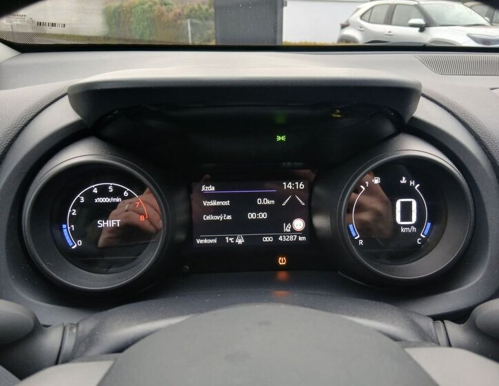 Toyota Yaris Cross 21