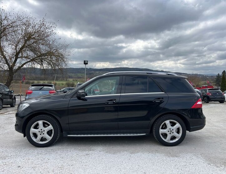 Mercedes-Benz Třídy M SUV / Terénní 3,0 l 190 kw