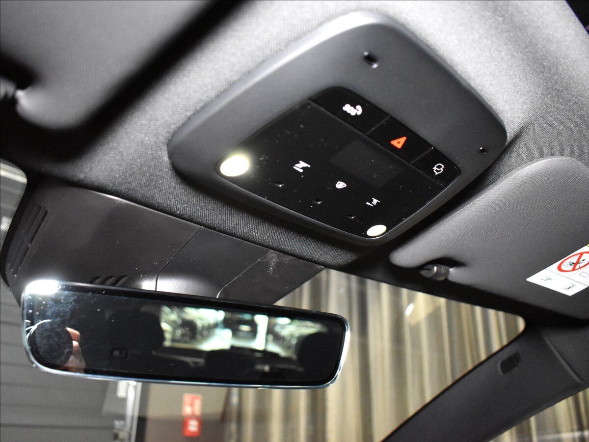 Volvo EX30 SUV / Terénní 0,0 315 kw