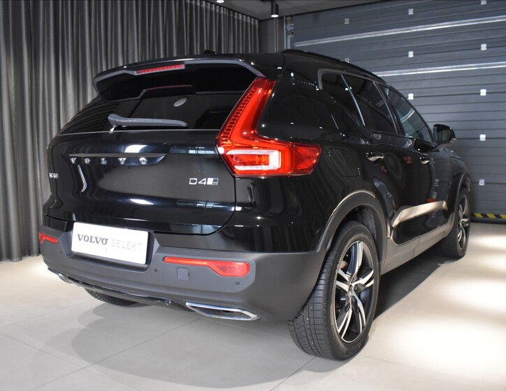 Volvo XC40 4