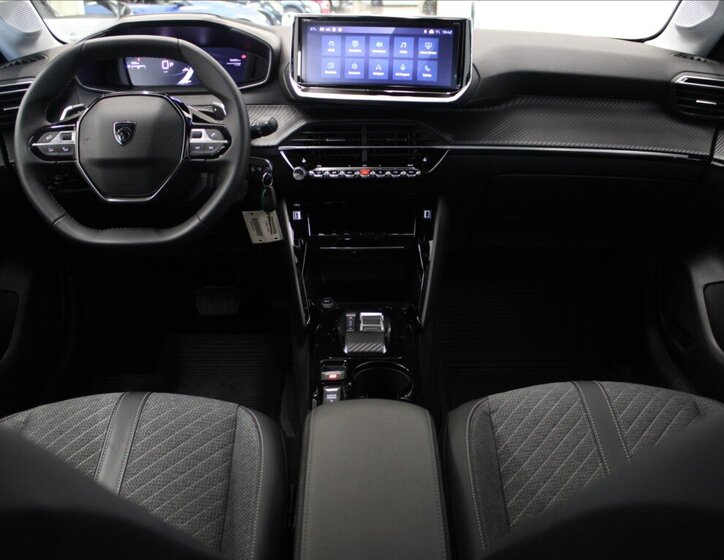 Peugeot 208 Hatchback 1,2 l 81 kw