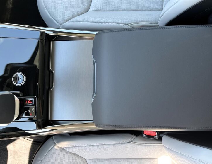 Land Rover Range Rover Sport SUV 3,0 l 338 kw