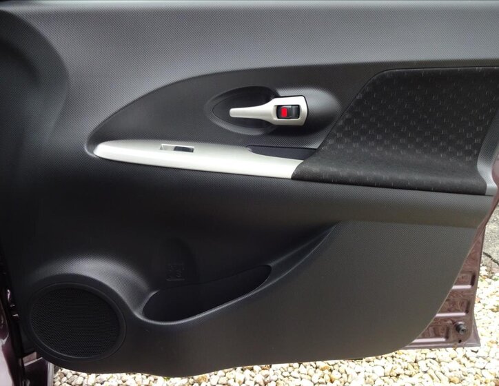 Toyota Urban Cruiser Hatchback 1,3 l 74 kw