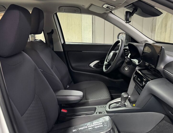 Toyota Yaris Cross SUV 1,5 l 68 kw