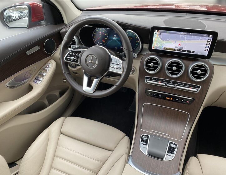 Mercedes-Benz GLC SUV 2,0 l 143 kw