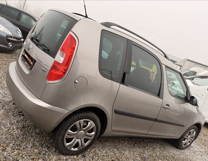 Škoda Roomster 5