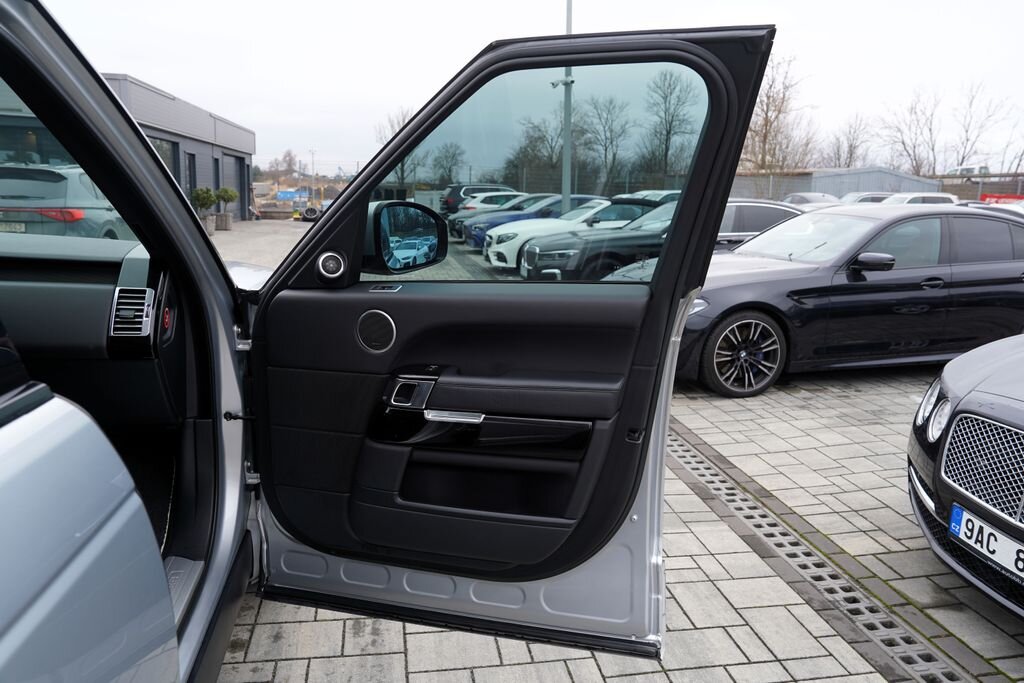 Land Rover Range Rover SUV 3,0 l 190 kw
