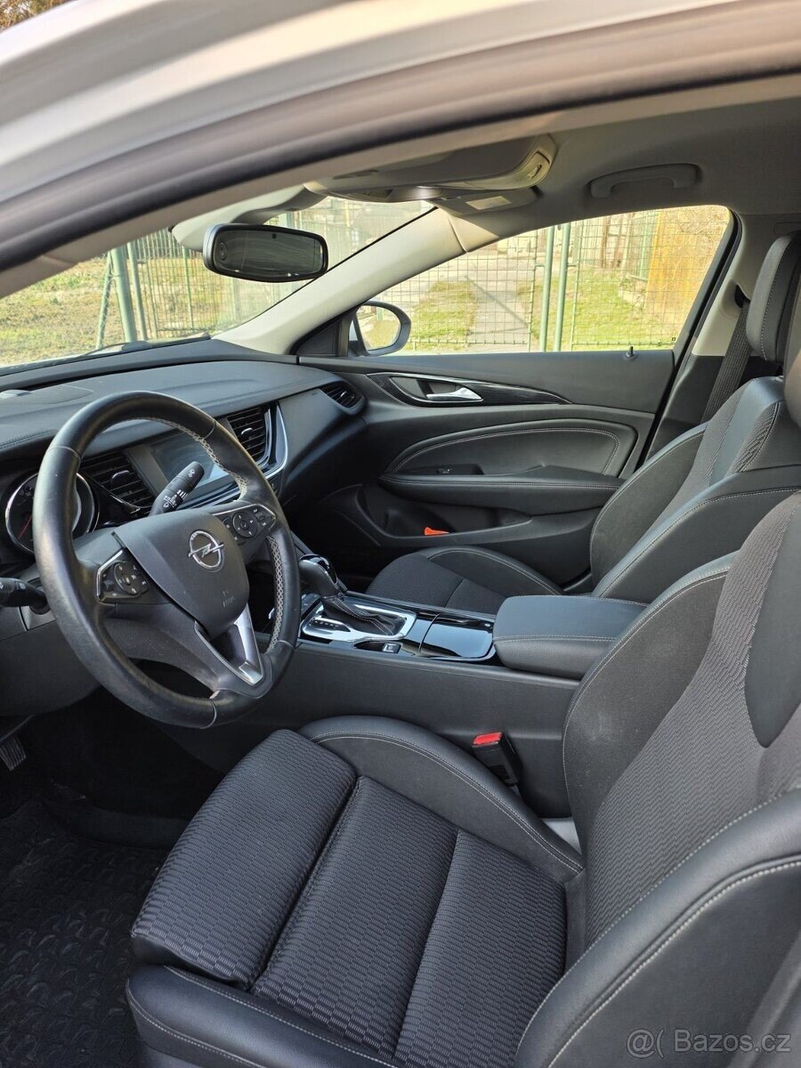 Opel Insignia Sedan / Limuzína 0,0 149 kw