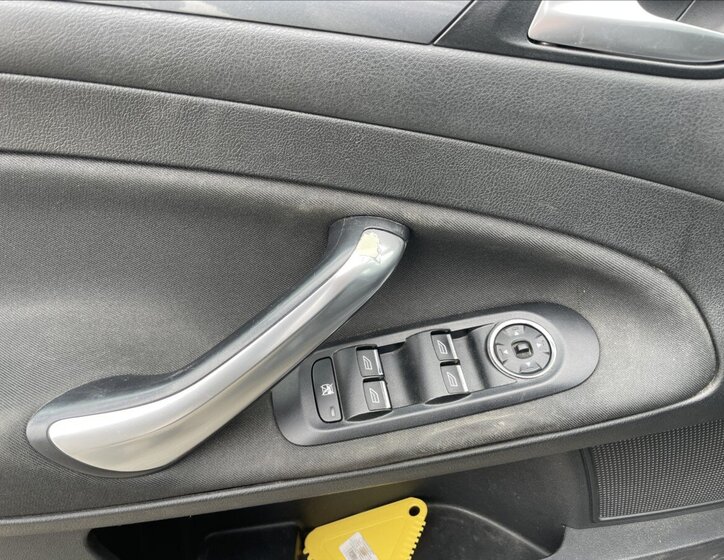 Ford Mondeo Kombi 2,0 l 103 kw