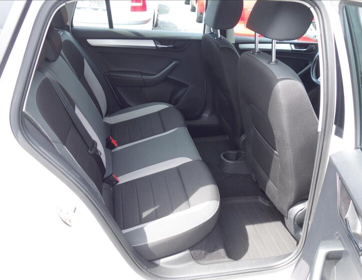 Škoda Rapid Hatchback 1,4 l 66 kw