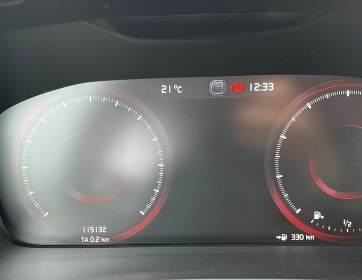 Volvo XC40 SUV / Terénní 1,5 l 120 kw