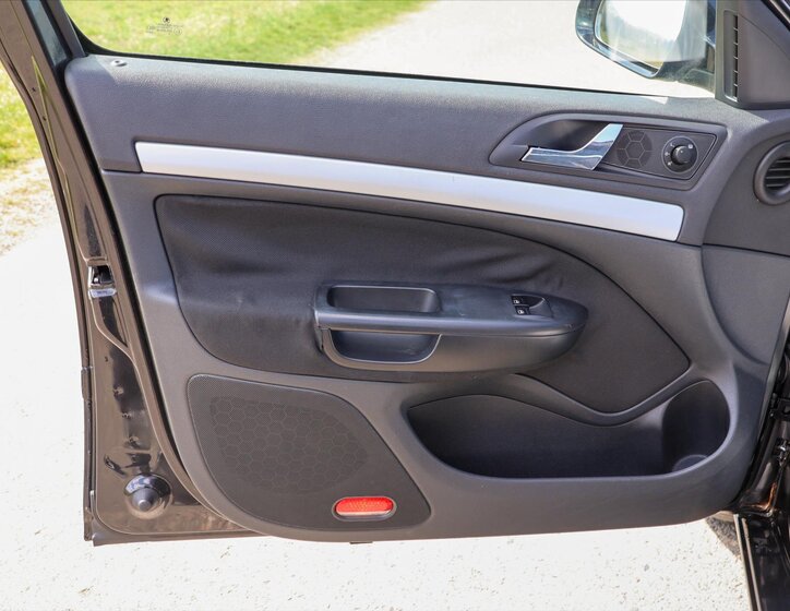 Škoda Octavia Kombi 2,0 l 103 kw