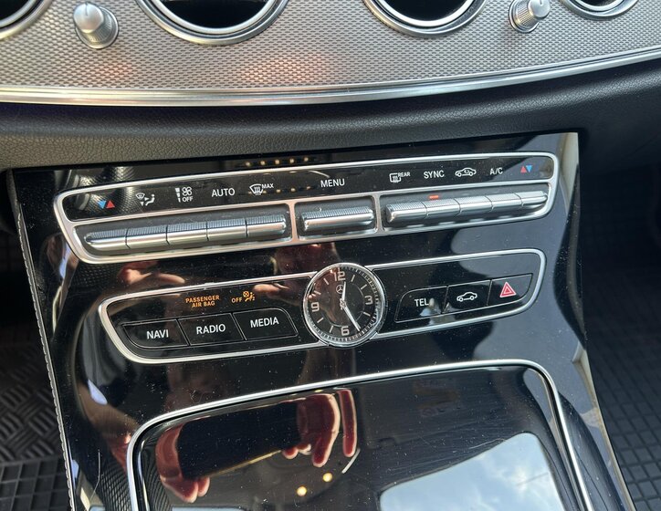 Mercedes-Benz Třídy E Sedan / Limuzína 3,0 l 190 kw