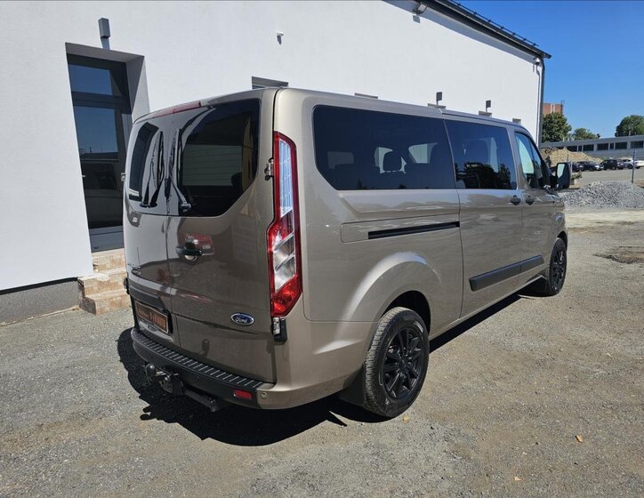 Ford Transit Custom 6