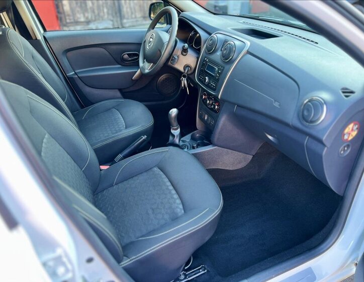 Dacia Sandero Hatchback 1,1 l 55 kw