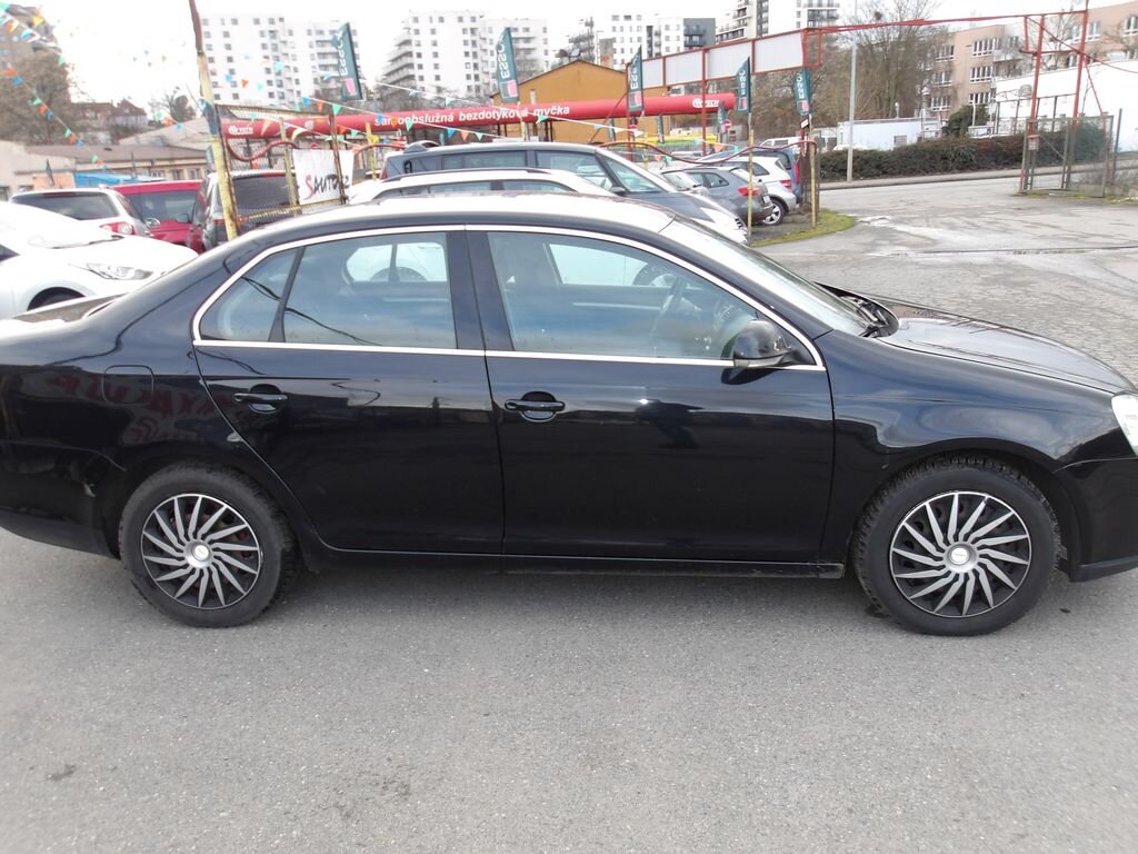 Volkswagen Jetta Sedan 1,9 l 77 kw