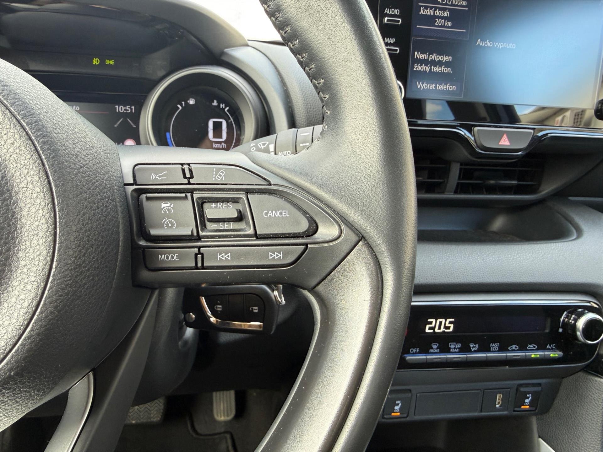 Toyota Yaris Hatchback 1,5 l 68 kw