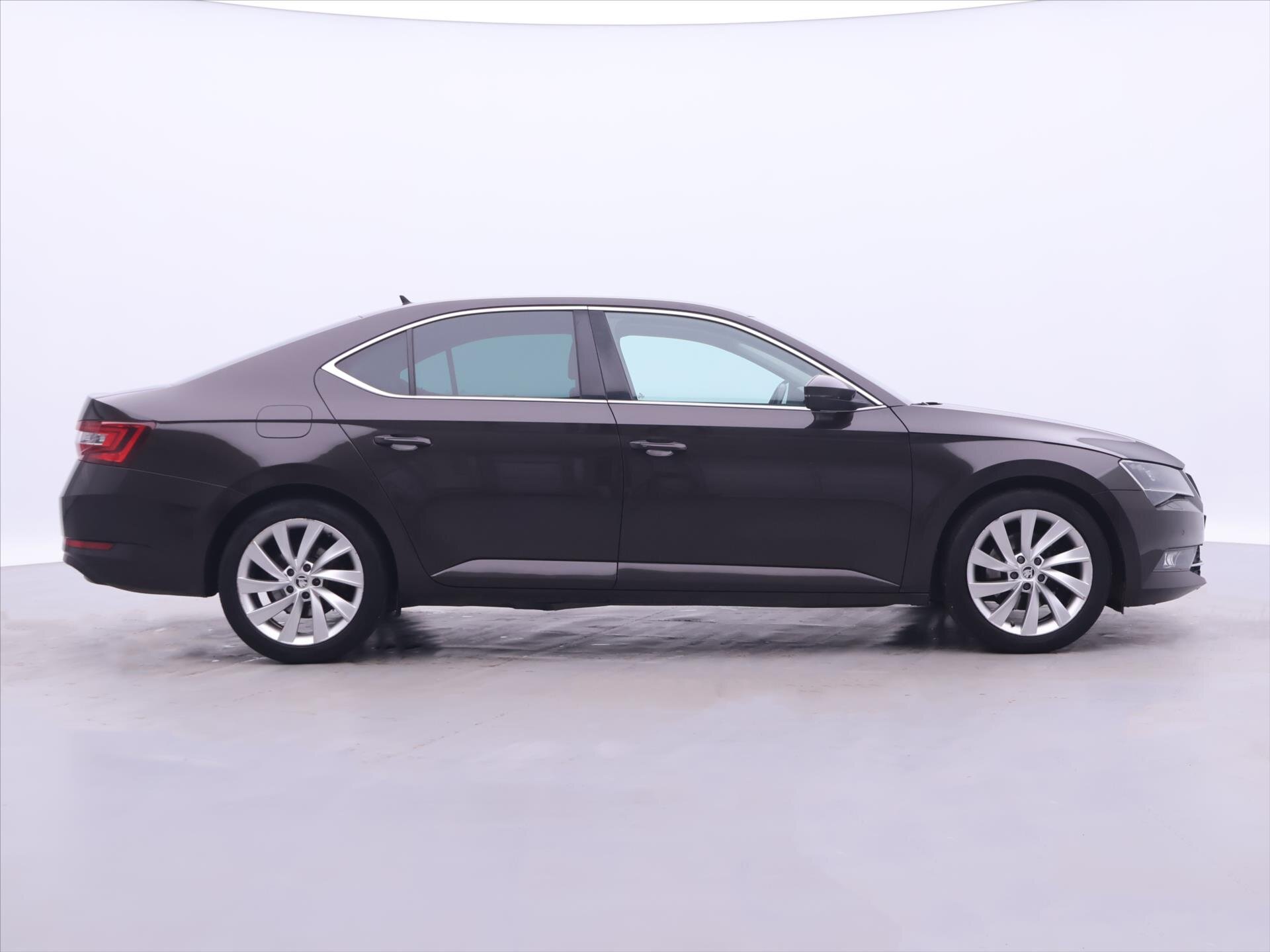 Škoda Superb Liftback 2,0 l 110 kw