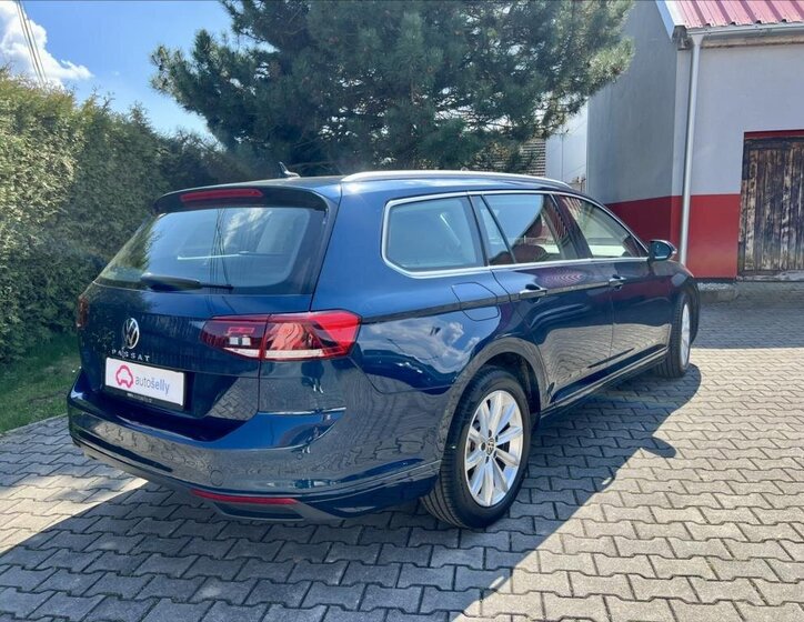Volkswagen Passat Kombi 2,0 l 110 kw